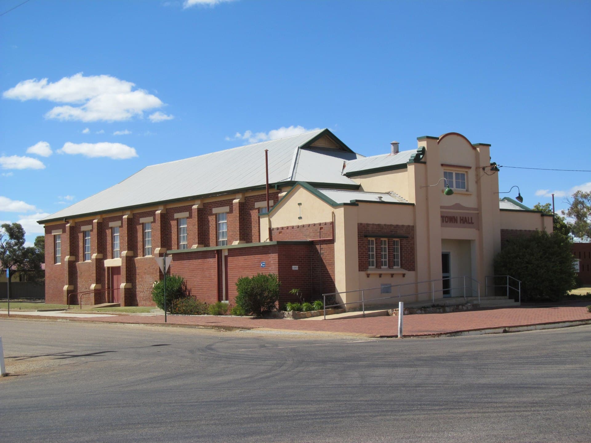 Is Wyalkatchem, WA a good place to live?|